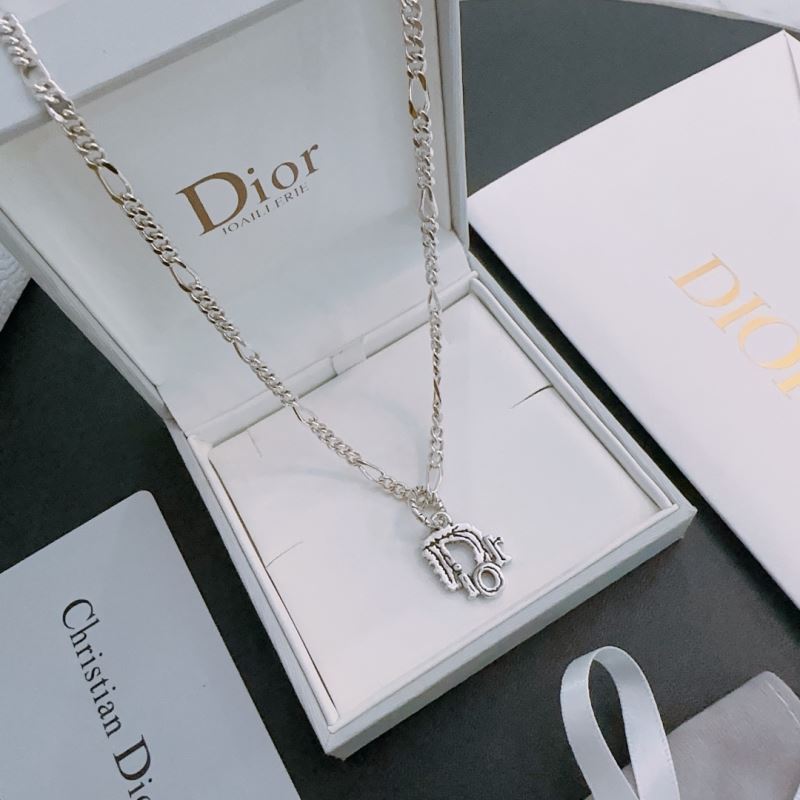 chr1st1an D10r necklaces